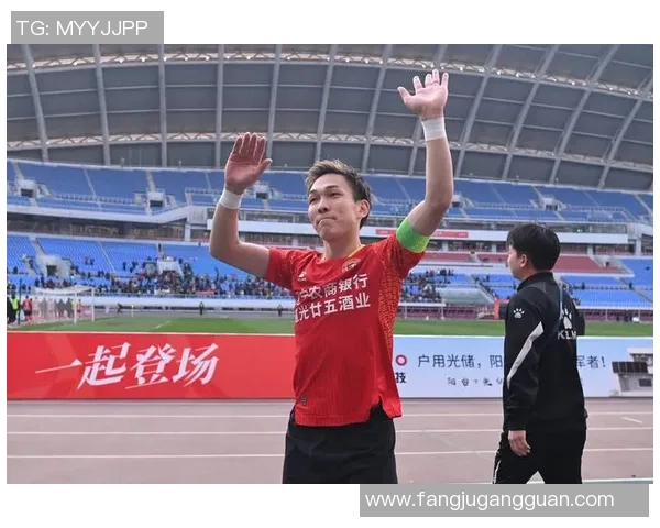 深圳足球队逆袭之路:从默默无闻到奥运舞台的辉煌蜕变 深圳足球队逆袭之路:从默默无闻到奥运舞台的辉煌蜕变