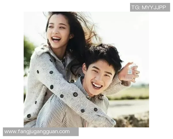 男足球明星与女明星携手共度人生新篇章爱情故事引发热议