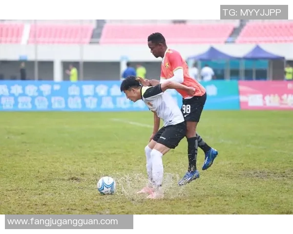 足球明星与教练的精彩对话视频揭秘训练背后的故事与默契配合 足球明星与教练的精彩对话视频揭秘训练背后的故事与默契配合